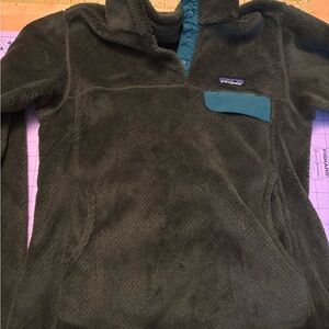 Patagonia Forest Green Fleece Jacket